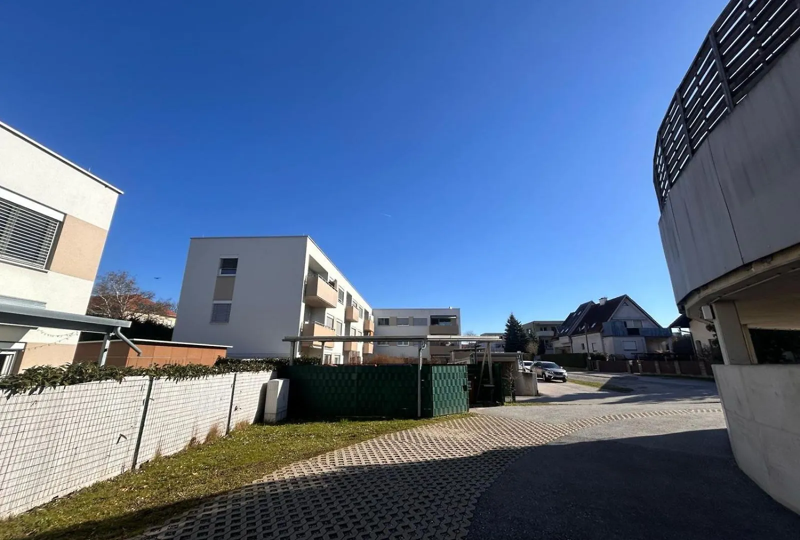 Urban Comfort Mit Balkon Und Tiefgarage Graz Apartment